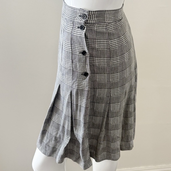 Vintage Avon Fashions Black & White Houndstooth Checkered Pleated Mini Skirt 5/6 - Picture 3 of 5